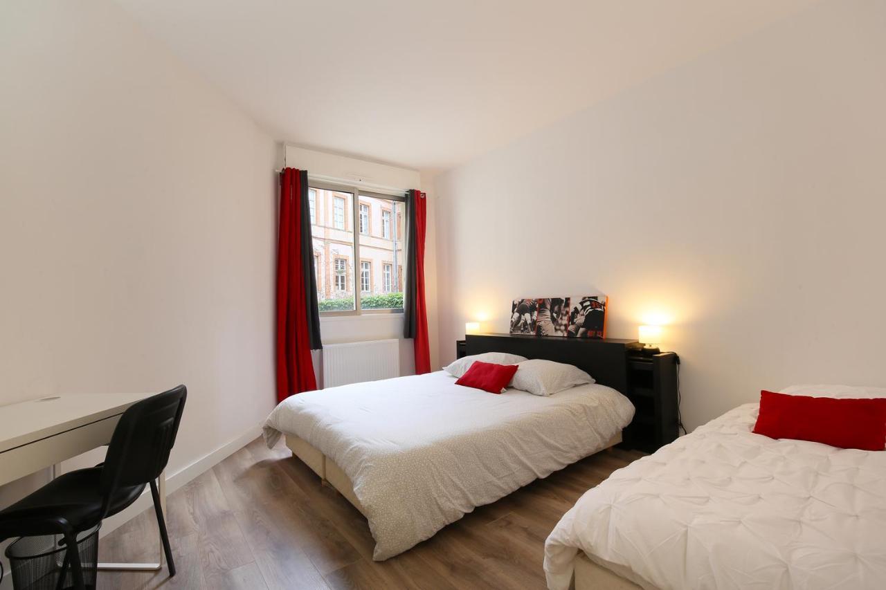 Le Premier De Saint Georges Place 120M Parking Toulouse Luaran gambar
